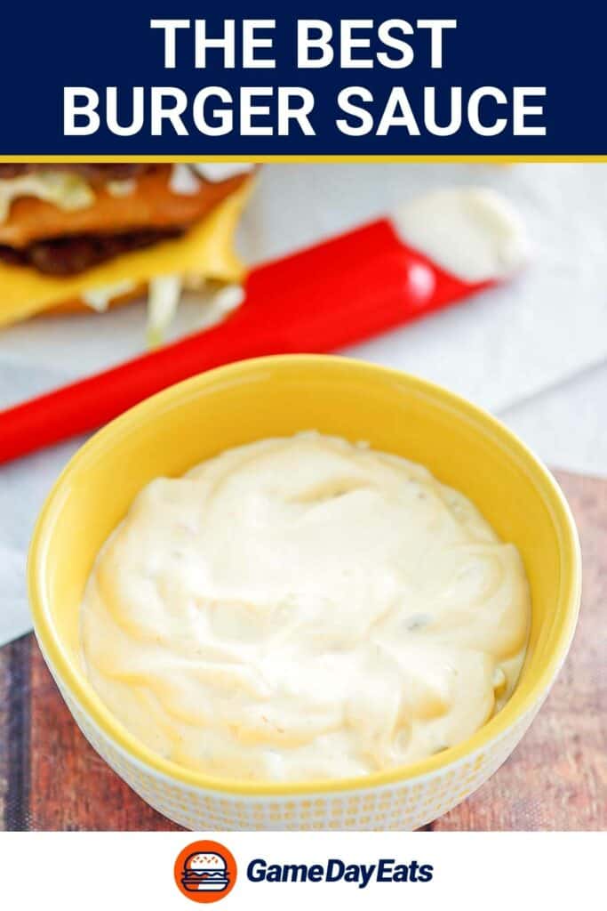 A bowl of burger sauce and the sauce on a small spreading spatula.